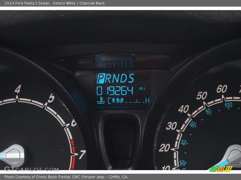 Oxford White / Charcoal Black 2014 Ford Fiesta S Sedan