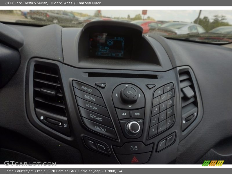 Oxford White / Charcoal Black 2014 Ford Fiesta S Sedan