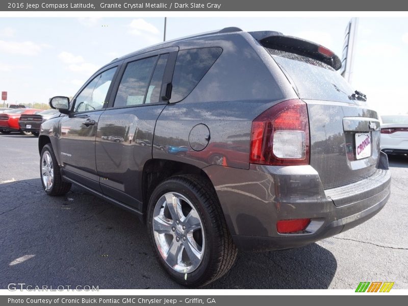 Granite Crystal Metallic / Dark Slate Gray 2016 Jeep Compass Latitude