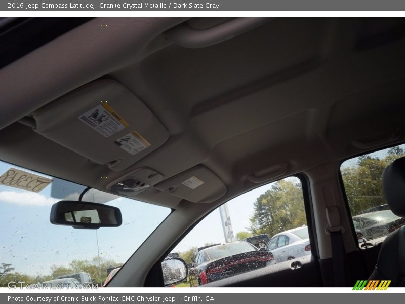 Granite Crystal Metallic / Dark Slate Gray 2016 Jeep Compass Latitude