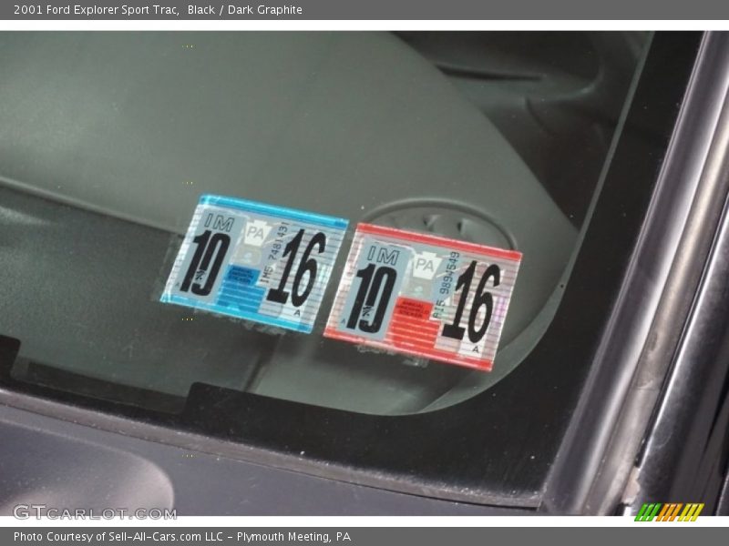 Black / Dark Graphite 2001 Ford Explorer Sport Trac