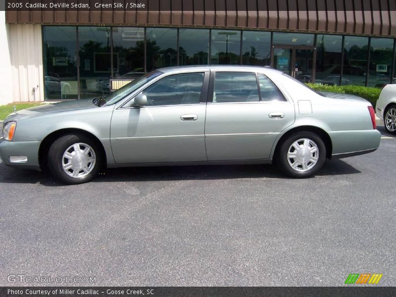 Green Silk / Shale 2005 Cadillac DeVille Sedan