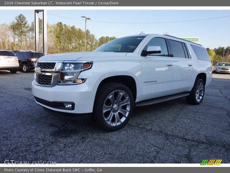 Iridescent Pearl Tricoat / Cocoa/Dune 2016 Chevrolet Suburban LT