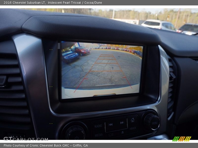 Iridescent Pearl Tricoat / Cocoa/Dune 2016 Chevrolet Suburban LT