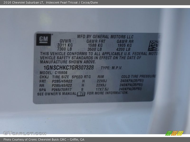 Iridescent Pearl Tricoat / Cocoa/Dune 2016 Chevrolet Suburban LT