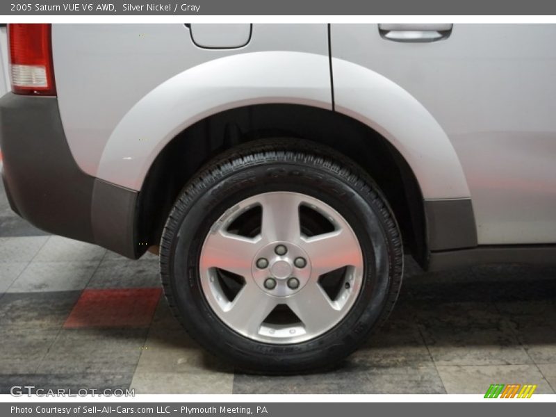 Silver Nickel / Gray 2005 Saturn VUE V6 AWD