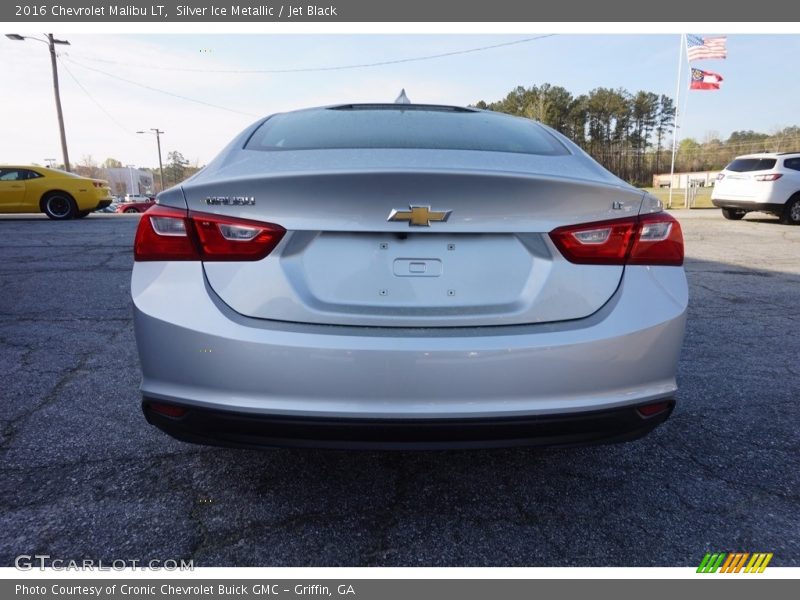 Silver Ice Metallic / Jet Black 2016 Chevrolet Malibu LT