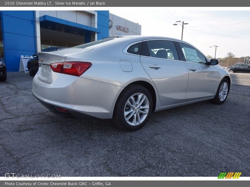 Silver Ice Metallic / Jet Black 2016 Chevrolet Malibu LT