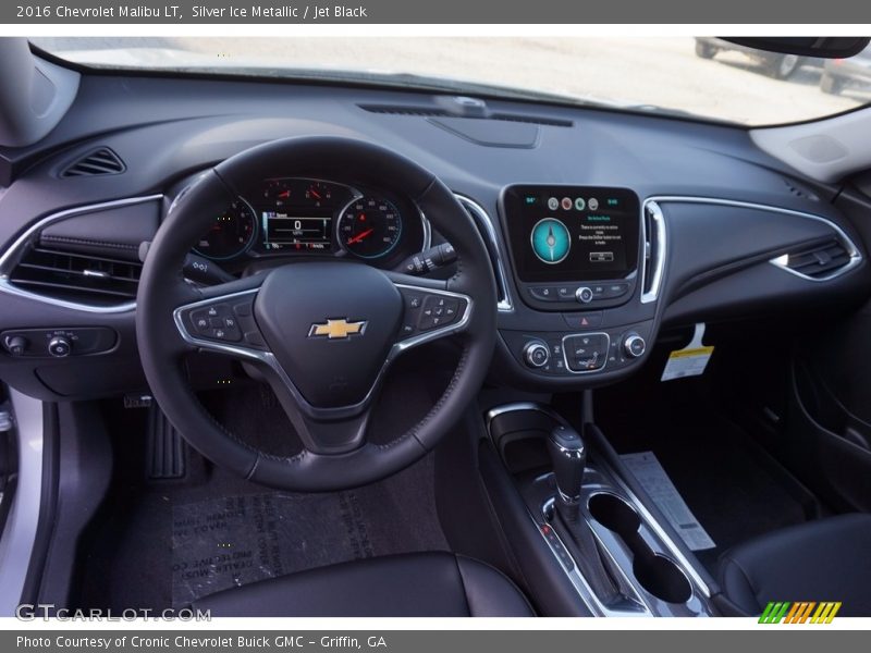 Silver Ice Metallic / Jet Black 2016 Chevrolet Malibu LT