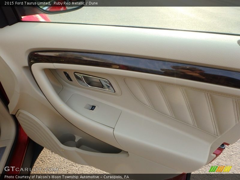 Ruby Red Metallic / Dune 2015 Ford Taurus Limited