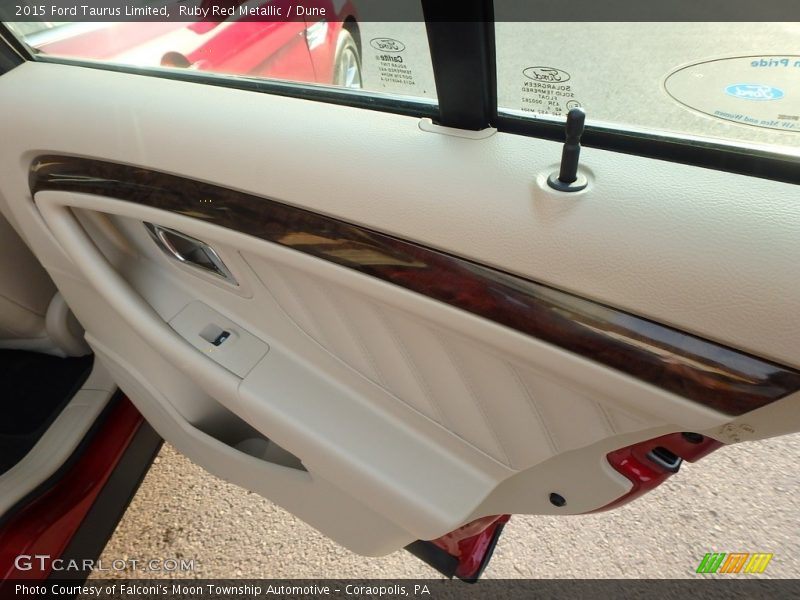 Ruby Red Metallic / Dune 2015 Ford Taurus Limited