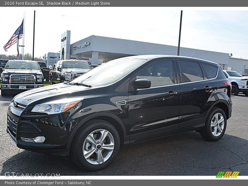 Shadow Black / Medium Light Stone 2016 Ford Escape SE