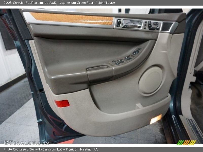 Magnesium Green Pearl / Light Taupe 2005 Chrysler Pacifica Limited AWD