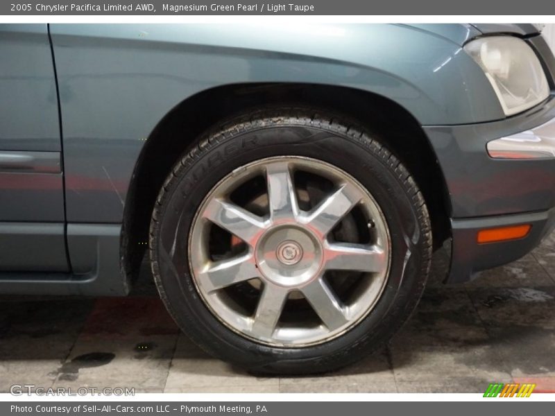 Magnesium Green Pearl / Light Taupe 2005 Chrysler Pacifica Limited AWD