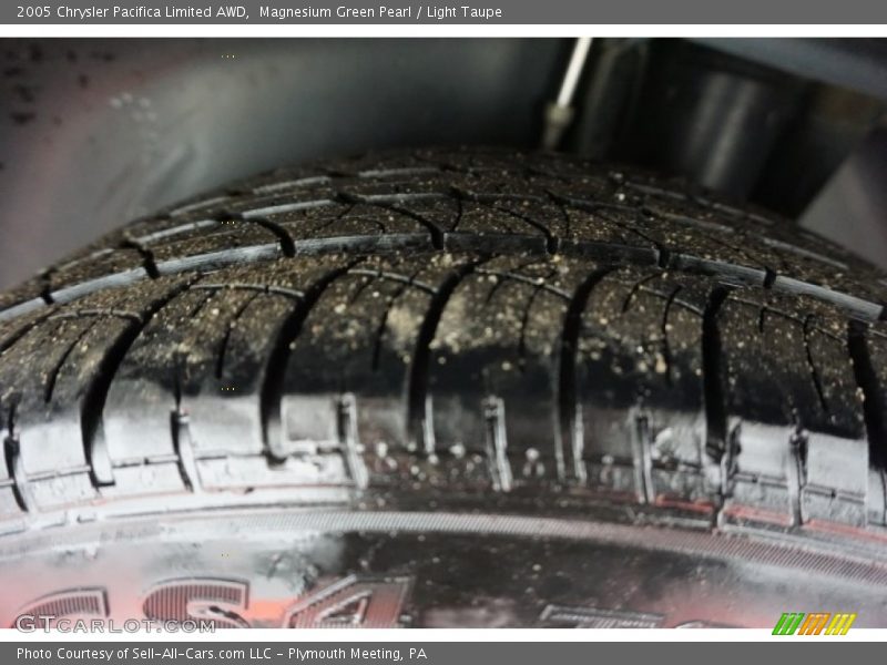 Magnesium Green Pearl / Light Taupe 2005 Chrysler Pacifica Limited AWD