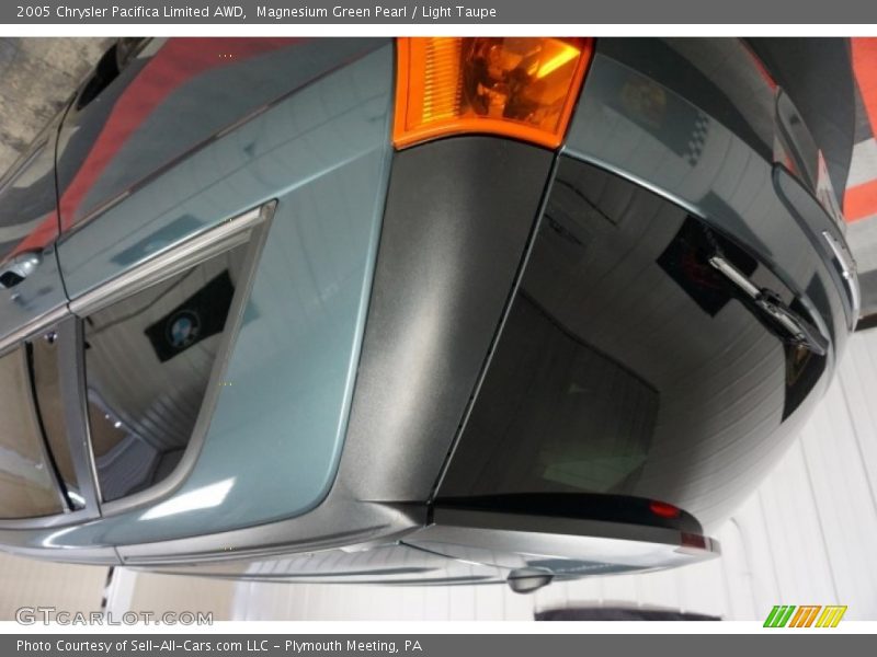Magnesium Green Pearl / Light Taupe 2005 Chrysler Pacifica Limited AWD