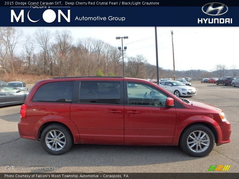 Deep Cherry Red Crystal Pearl / Black/Light Graystone 2015 Dodge Grand Caravan SXT