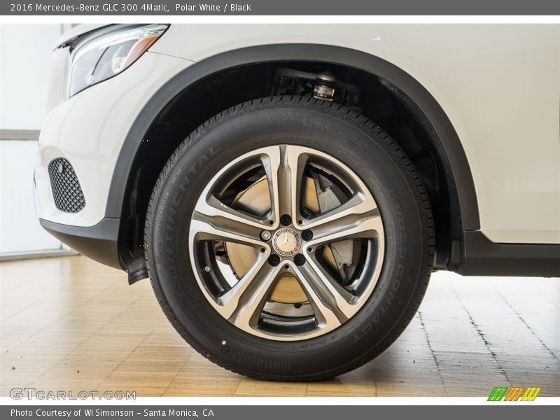 Polar White / Black 2016 Mercedes-Benz GLC 300 4Matic