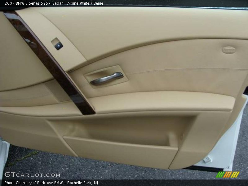 Alpine White / Beige 2007 BMW 5 Series 525xi Sedan