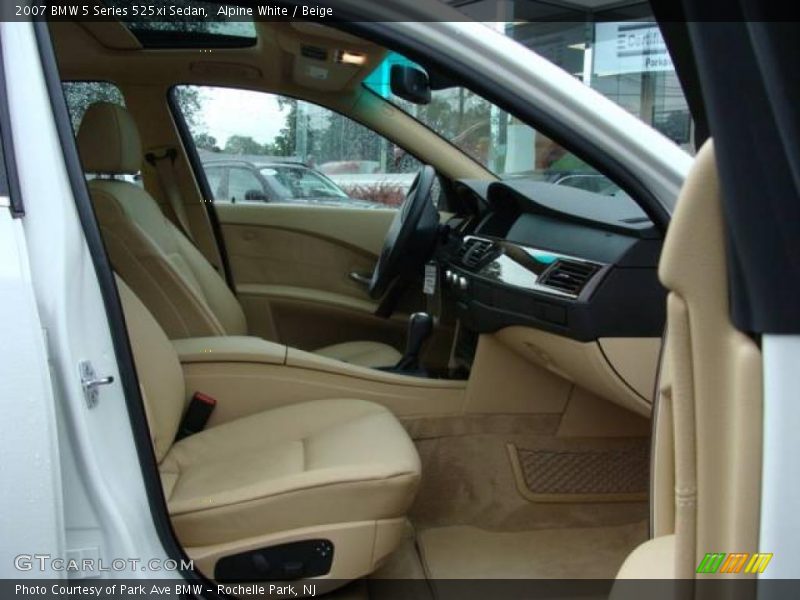 Alpine White / Beige 2007 BMW 5 Series 525xi Sedan