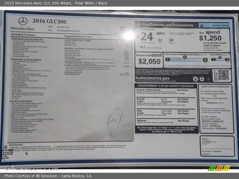 Polar White / Black 2016 Mercedes-Benz GLC 300 4Matic