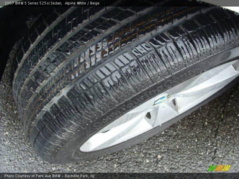 Alpine White / Beige 2007 BMW 5 Series 525xi Sedan