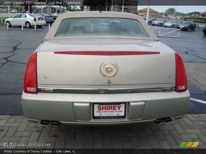 Gold Mist / Cashmere 2007 Cadillac DTS Luxury II