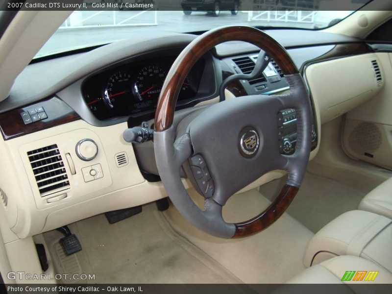 Gold Mist / Cashmere 2007 Cadillac DTS Luxury II