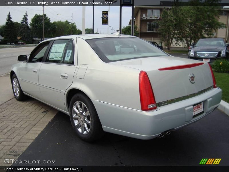 White Diamond Tricoat / Shale/Cocoa 2009 Cadillac DTS Luxury