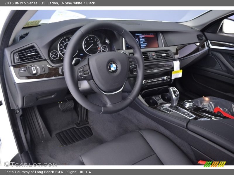 Alpine White / Black 2016 BMW 5 Series 535i Sedan