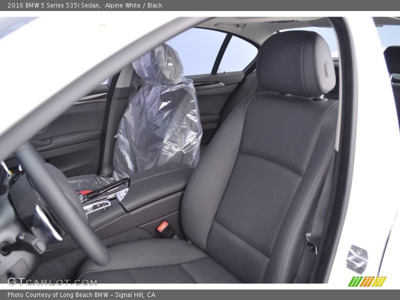 Alpine White / Black 2016 BMW 5 Series 535i Sedan
