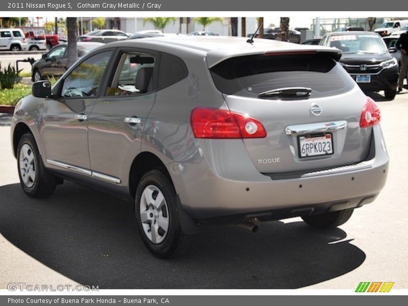 Gotham Gray Metallic / Gray 2011 Nissan Rogue S