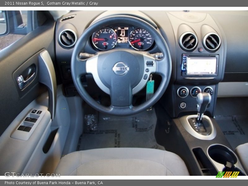 Gotham Gray Metallic / Gray 2011 Nissan Rogue S