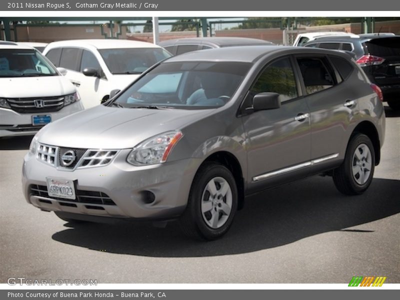 Gotham Gray Metallic / Gray 2011 Nissan Rogue S