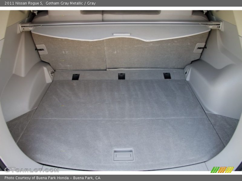 Gotham Gray Metallic / Gray 2011 Nissan Rogue S