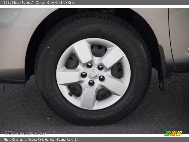 Gotham Gray Metallic / Gray 2011 Nissan Rogue S