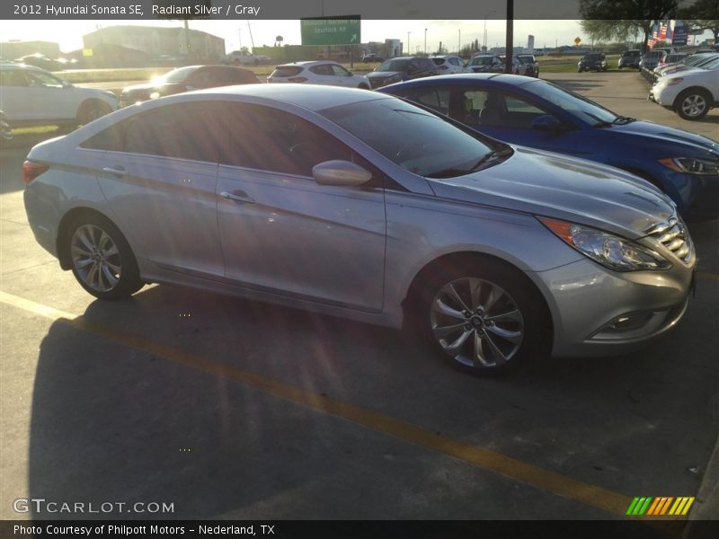 Radiant Silver / Gray 2012 Hyundai Sonata SE