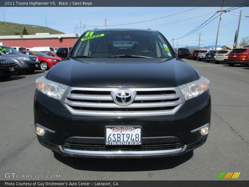 Black / Sand Beige 2011 Toyota Highlander V6