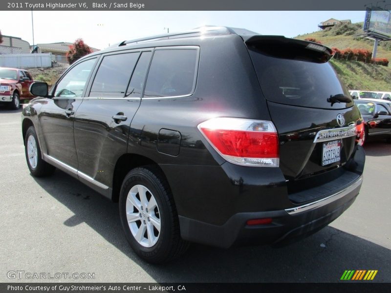 Black / Sand Beige 2011 Toyota Highlander V6
