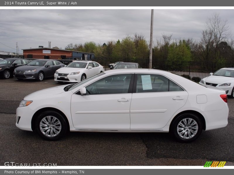 Super White / Ash 2014 Toyota Camry LE
