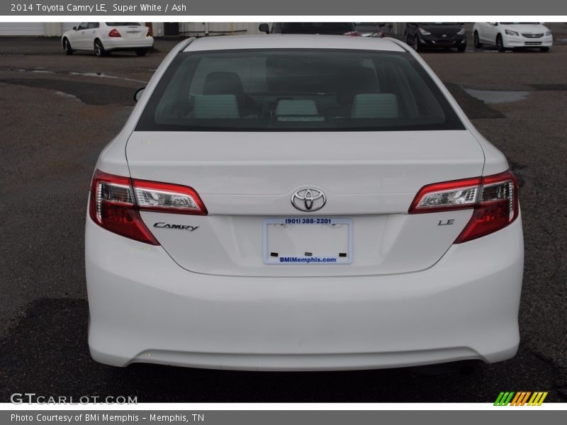 Super White / Ash 2014 Toyota Camry LE