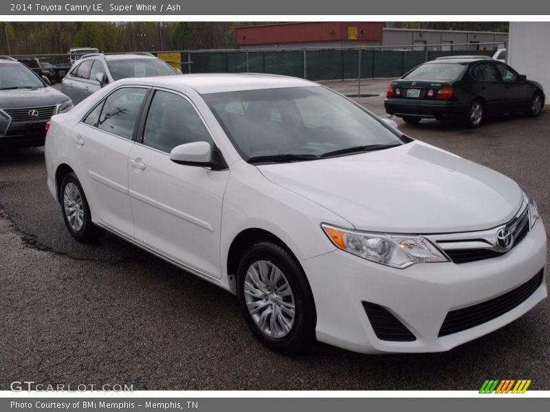 Super White / Ash 2014 Toyota Camry LE