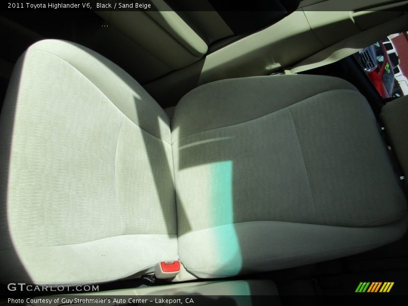 Black / Sand Beige 2011 Toyota Highlander V6
