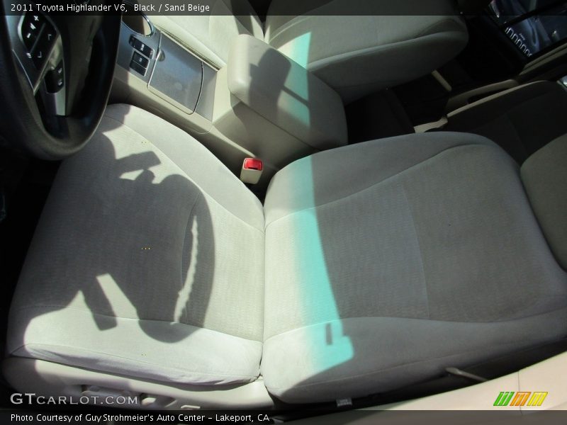 Black / Sand Beige 2011 Toyota Highlander V6