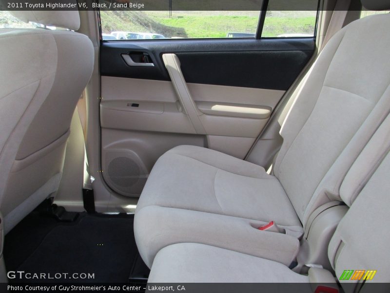 Black / Sand Beige 2011 Toyota Highlander V6