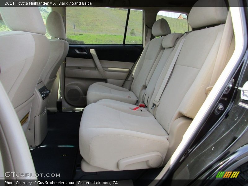 Black / Sand Beige 2011 Toyota Highlander V6