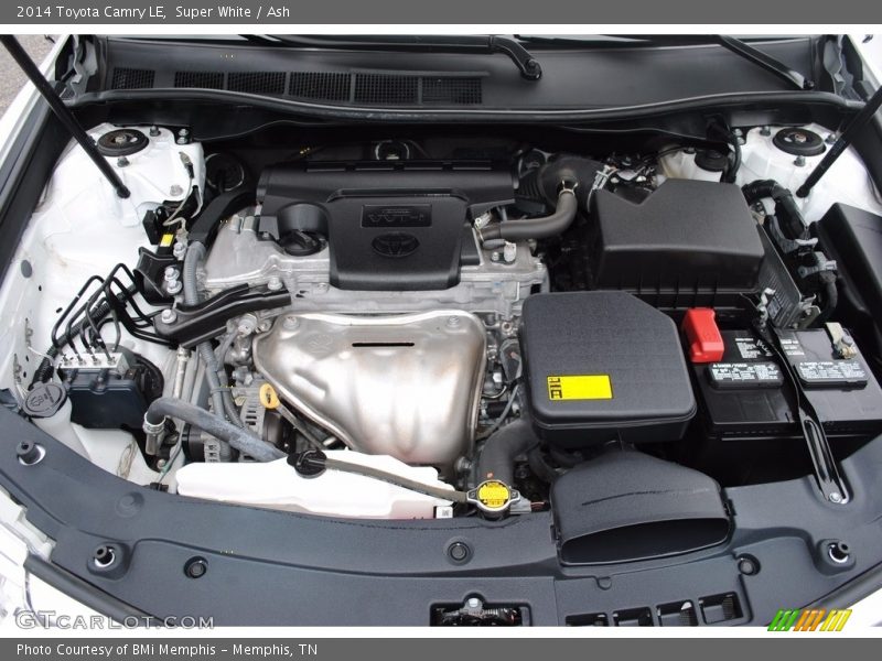 Super White / Ash 2014 Toyota Camry LE