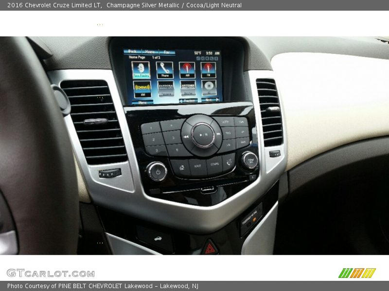 Champagne Silver Metallic / Cocoa/Light Neutral 2016 Chevrolet Cruze Limited LT