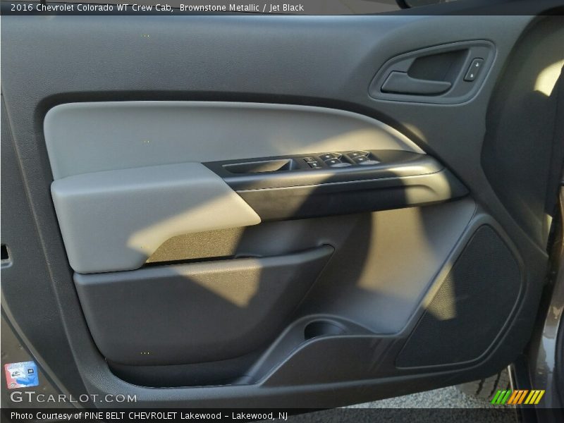 Brownstone Metallic / Jet Black 2016 Chevrolet Colorado WT Crew Cab