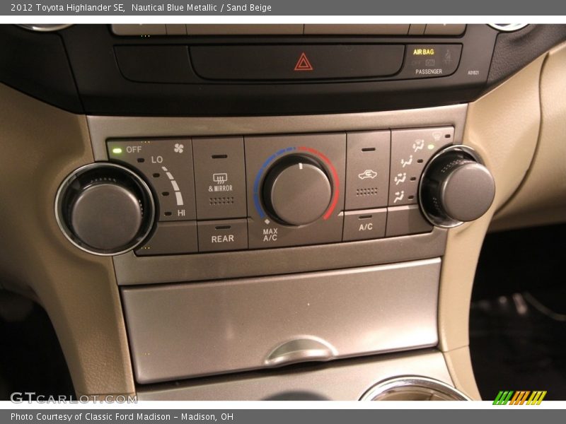Nautical Blue Metallic / Sand Beige 2012 Toyota Highlander SE